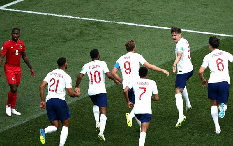 Inglaterra goleia o Panamá, com hat-trick de Kane. O novo artilheiro