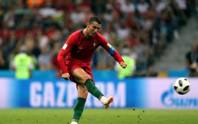 Empate de 6 gols no clássico ibérico, com hat-trick de Cristiano Ronaldo