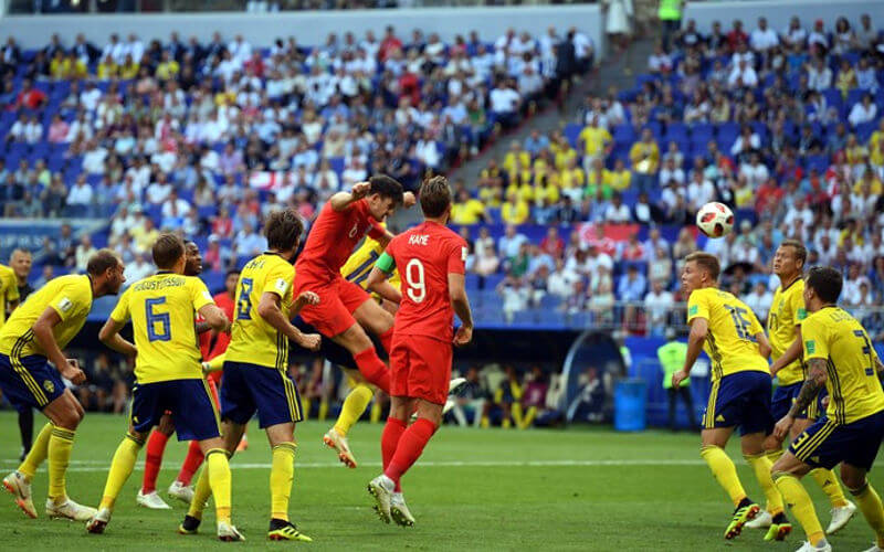 No jogo aéreo, a Inglaterra elimina a Suécia e volta à semi após 28 anos