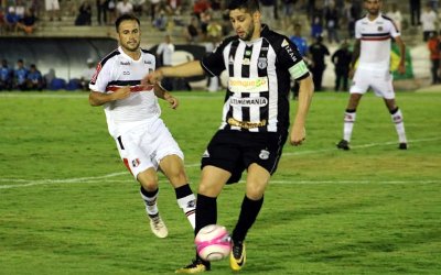 Santa empata com Treze em amistoso na Paraíba. Ao todo, utilizou 19 jogadores