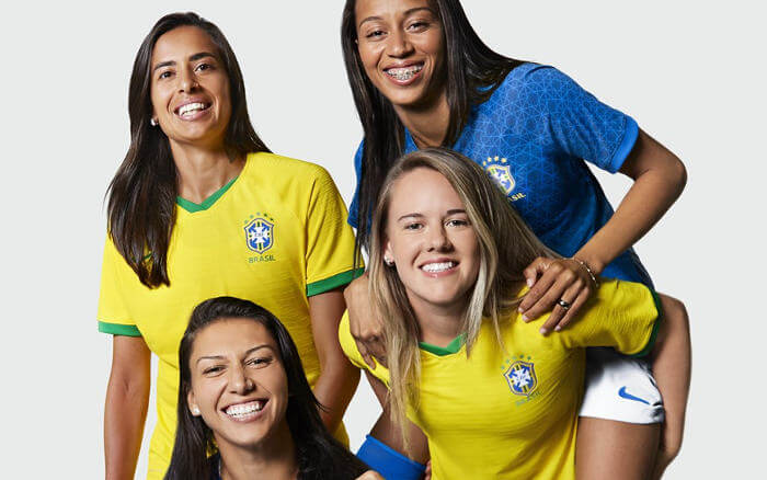 As 23 jogadoras convocadas à Seleção Brasileira para o Mundial. Ainda com  Vadão - Cassio Zirpoli