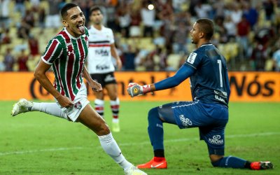 Fluminense domina o Santa, vence e abre vantagem na Copa do Brasil