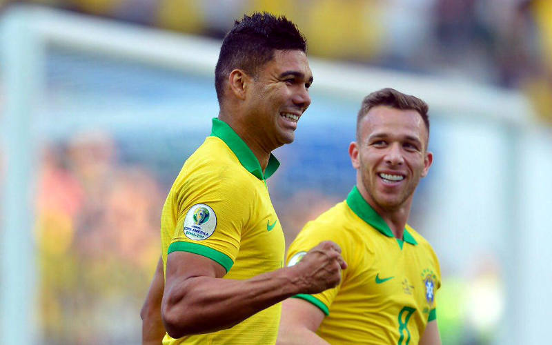 Brasil joga bem, goleia Peru em SP e avança como líder na Copa América