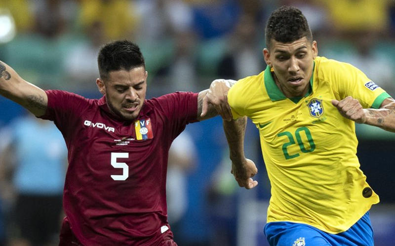 Com 3 gols anulados, Brasil joga mal e empata com a Venezuela em Salvador