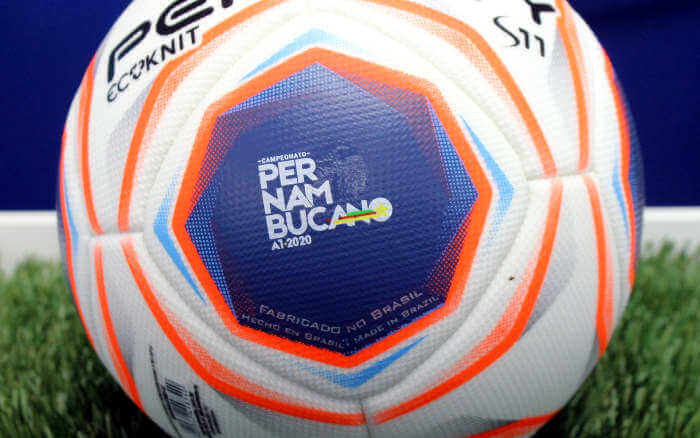 Penalty produz a bola do Campeonato Pernambucano pelo 13º ano seguido