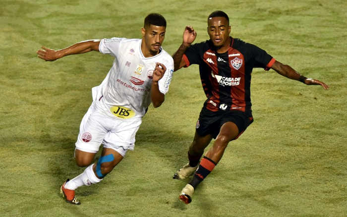 Em jogo bem disputado, Náutico e Vitória empatam sem gols em Salvador
