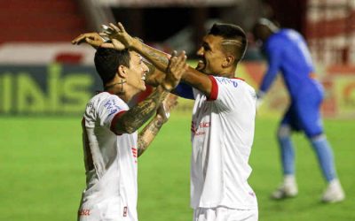Náutico goleia o Vitória e segue 100% no Pernambucano; 13 gols em 4 jogos