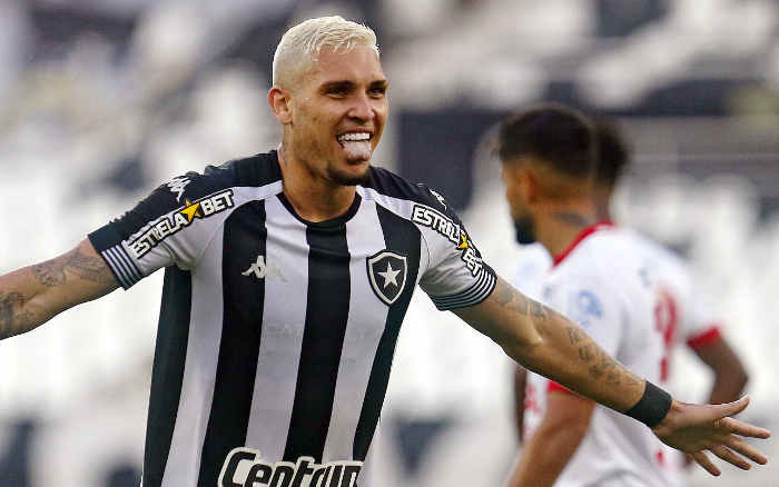 Náutico perde do Botafogo de virada e amplia má sequência; 1 vitória em 11 rodadas