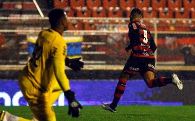 Com atuação terrível de Carlos Eduardo, Sport é goleado pelo Ituano. Novo goleiro?