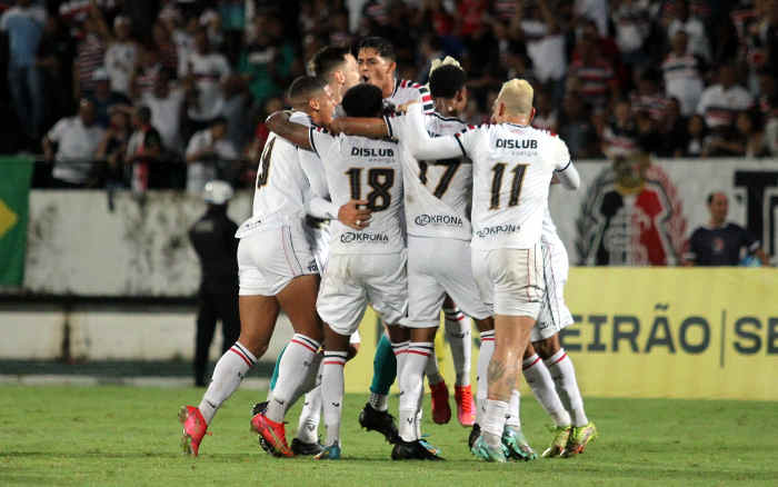 Santa Cruz 3 x 0 Globo pela Série D