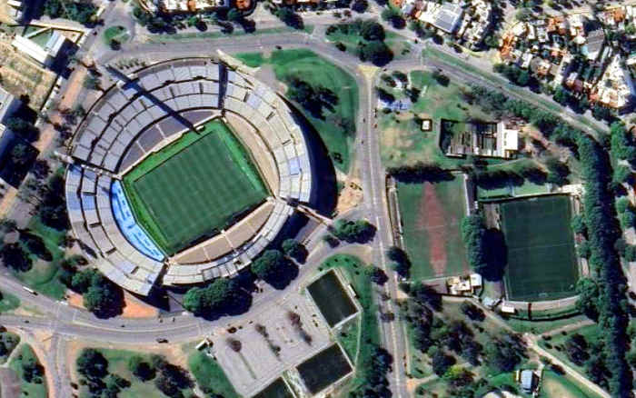 Estádios Centenário, Luiz Méndez e Parque Palermo