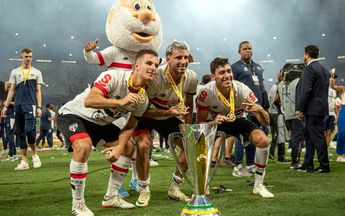 Super: São Paulo bate o Palmeiras e torna-se campeão de todos os torneios possíveis
