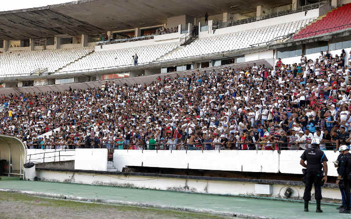 Torcida do Santa Cruz no Sub 20