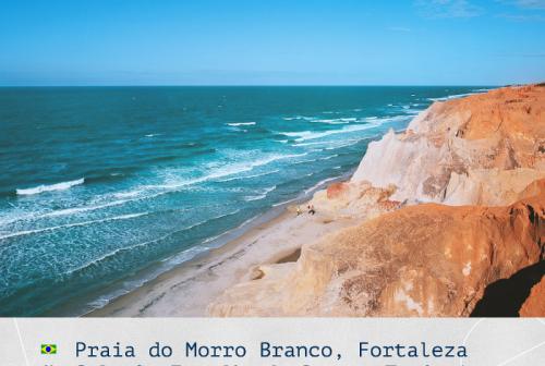 A falésia na praia de Morro branco, a 79 km de Fortaleza